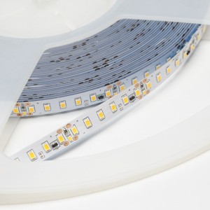 DC12V ikke-vandtæt IP20 Smd 2835 120LED / M 1200lum indendørs LED-strimmellys i høj kvalitet
