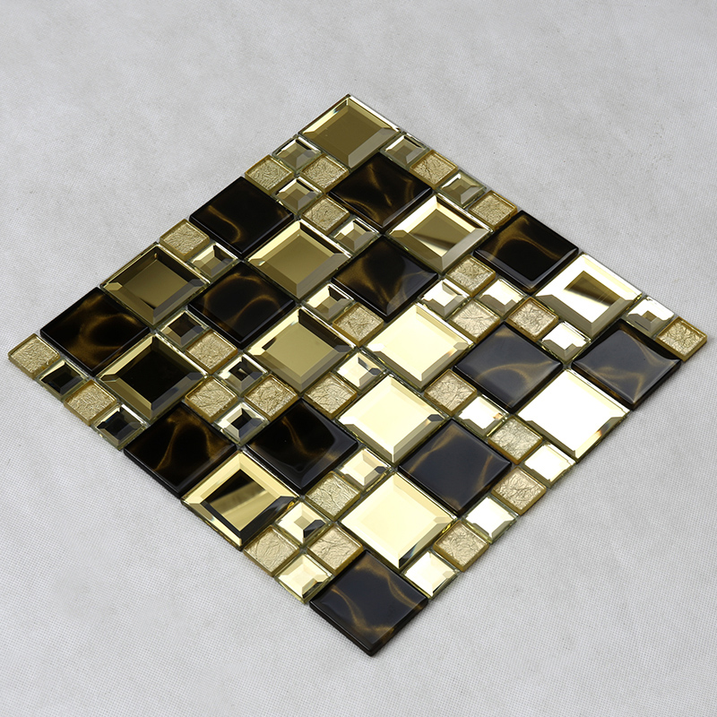 Byggematerialevægdekoration Skinnende guldkantet spejl Mosaisk glasflise