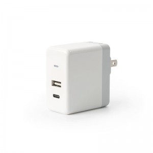 KPS-8406LC Fire USB-porte vekselstrømsadapter (med aftageligt AC-kabel)