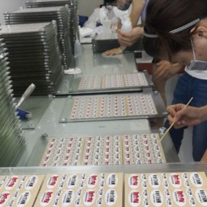 Brugerdefineret trykt 3M stærk selvklæbende 3D epoxy polyurethan pu harpiks kuppelfarvet etiketter