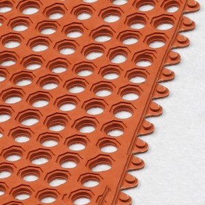 Sammenkoblende SBR-gummi Dreneringsgummimåtte til skisportssteder og legeplads