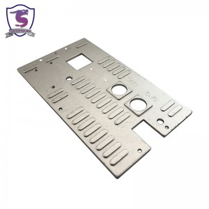 Metalafdækningsplade til elektronisk enhed