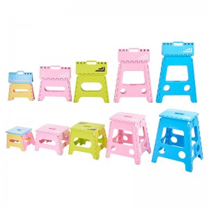 Den lette, plastiske sammenklappetrin til badekrone, køkken og picnic