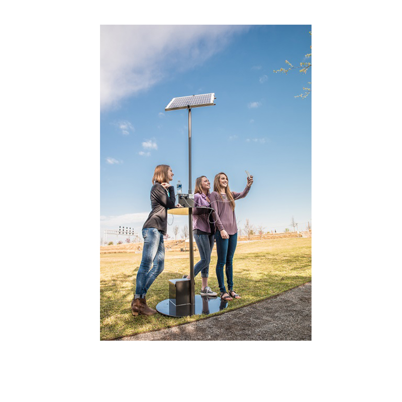 Solopladning Pole mobiltelefon ladestation udendørs brug