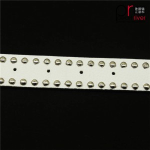 Seneste hvid læderrem med metal spænde