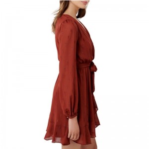 Ny ankom rustmetal skater lange ærmer mini kjole til kvinder