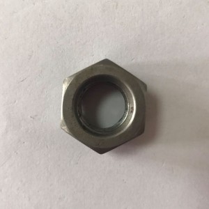 metal låsemøtrikker