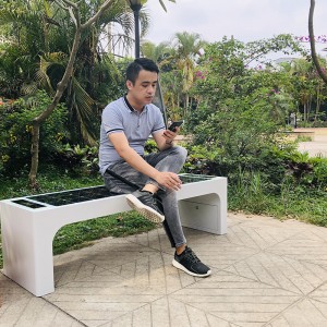 Smart gademøbler bypladser Solcelledrevet