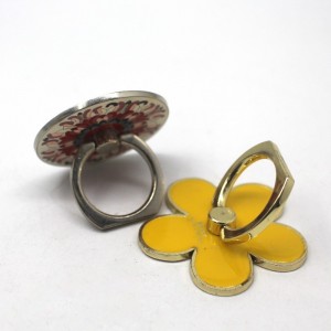 P 106 telefon kickstand