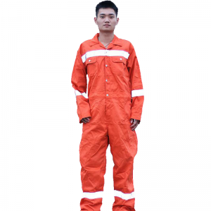 Tøjtilpasning i flere vigtige faktorer, der påvirker prisen