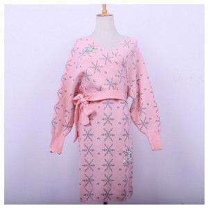 2018 Warm Snowflake Rhinestone Appliques Damer Slash Cardigan Strikket kjole