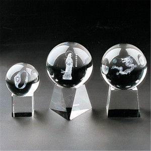 3D-indgravering af krystalprodukter