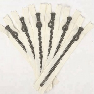 Plastic lynlås lukket ende Mode RIRI tænder malet autolås skyderen med nøglehullet træk 9