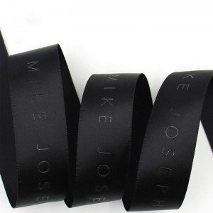 tilpasset farverigt logo udskrivning præg folie trykt sort satin bånd