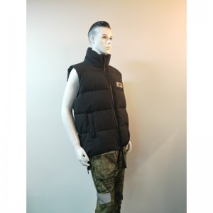MENNES PADDED SVART VEST RLMV0005