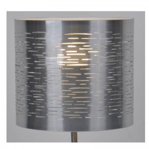 Moderne bordlampe med laserskåret skygge