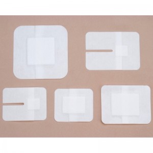 Selvklæbende sårforbinding