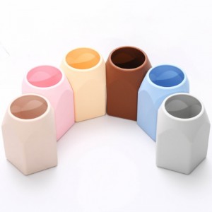 Silikone makeup tube Creative simple penholder silicone makeup pen office leverer praktisk indsamling af penholder hjem ornamenter små møbler