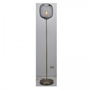 Moderne gulvlampe med mesh skygge