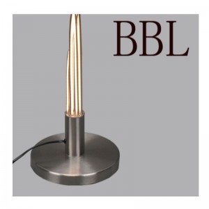 LED gulvlampe med aluminiumsstrimmel