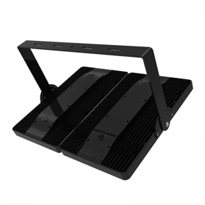 500W førte lys til lys til stadion