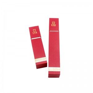 Firkantet gaveæske med specialtilpasset sjælden souvenir