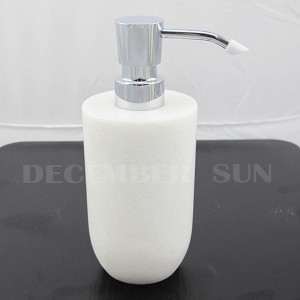 Rent hvidt marmorbadssæt