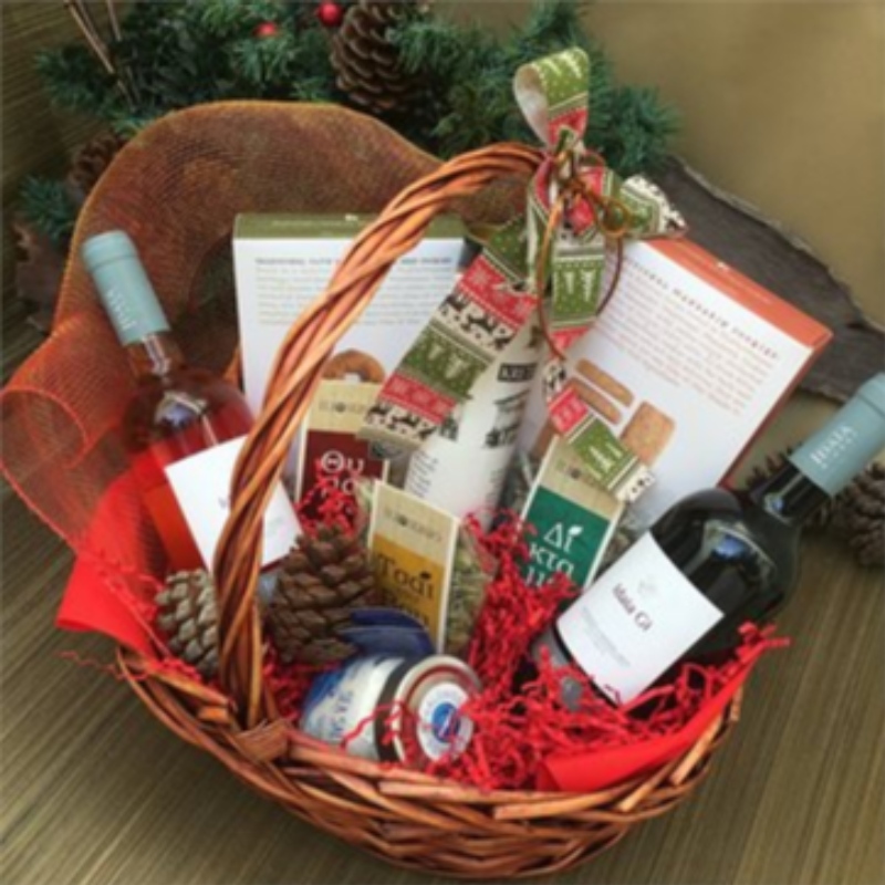 Julen Carol Hamper