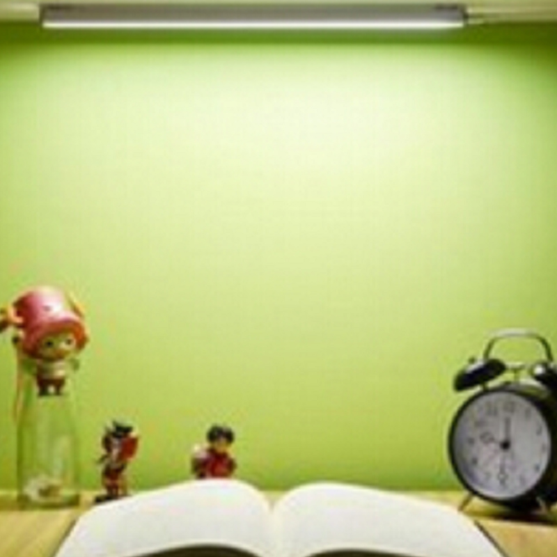 102-LED-bar-lampe med mærkater 65292og LED-lampe til computer65292LED-lampe til studerende