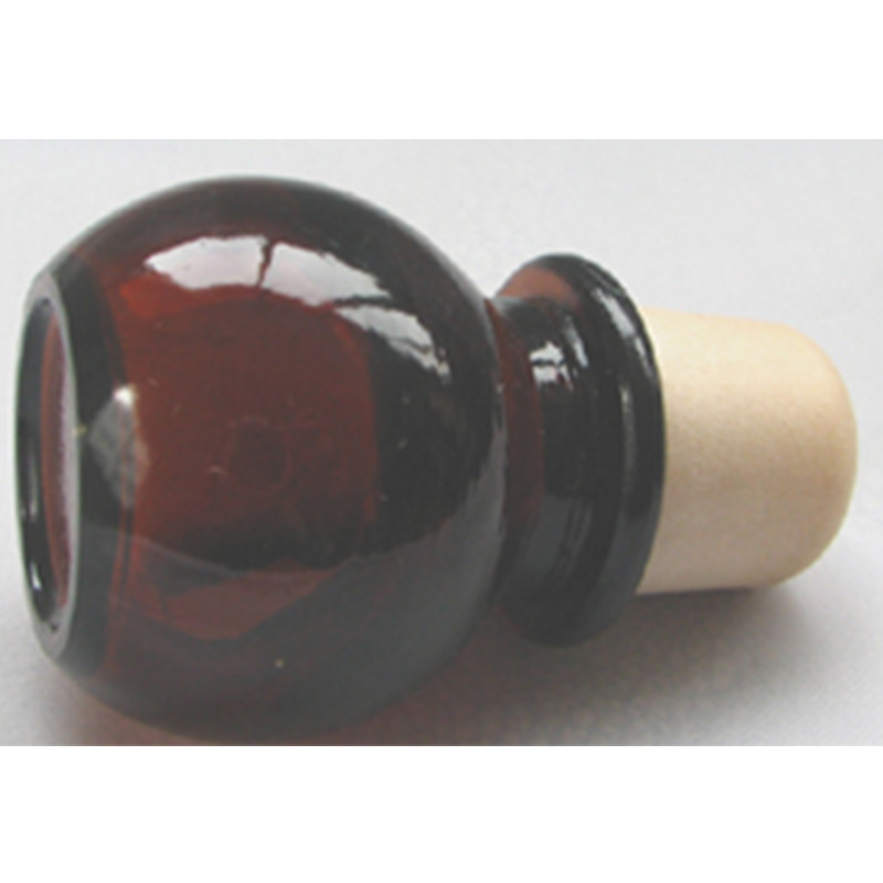 lukning af en flaskeprop af glas