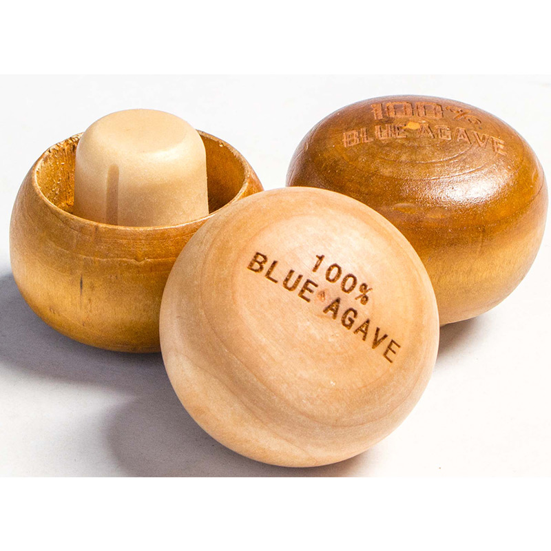 lukning af brændevin i flaske