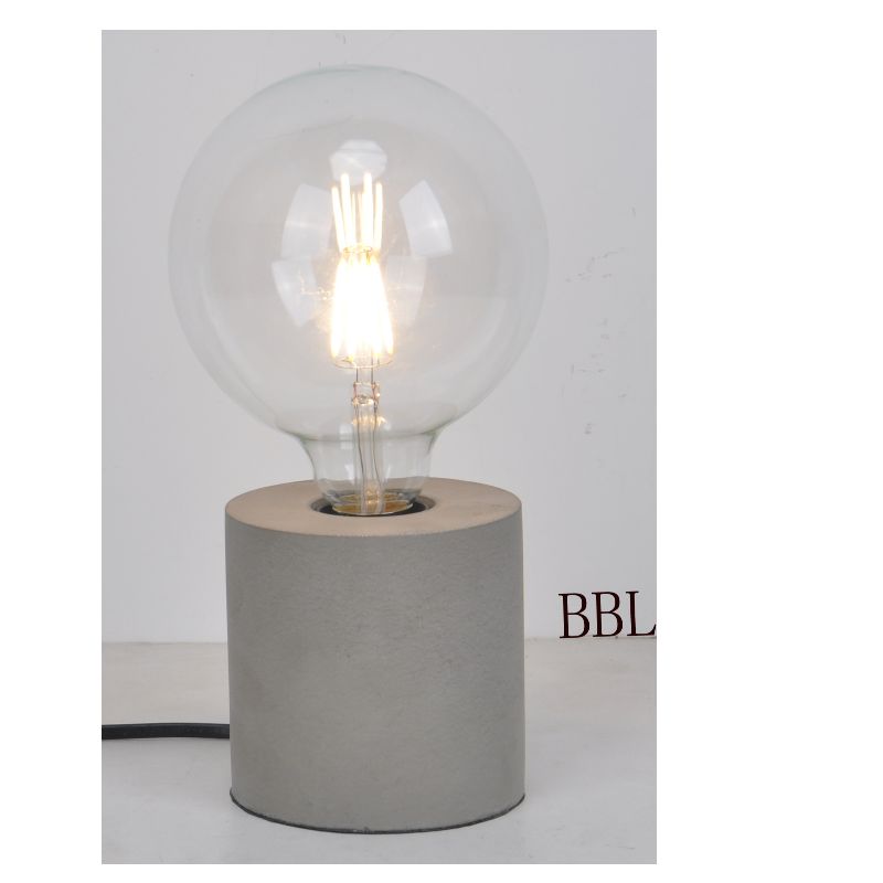 Bordlampe med søjlebetonfod