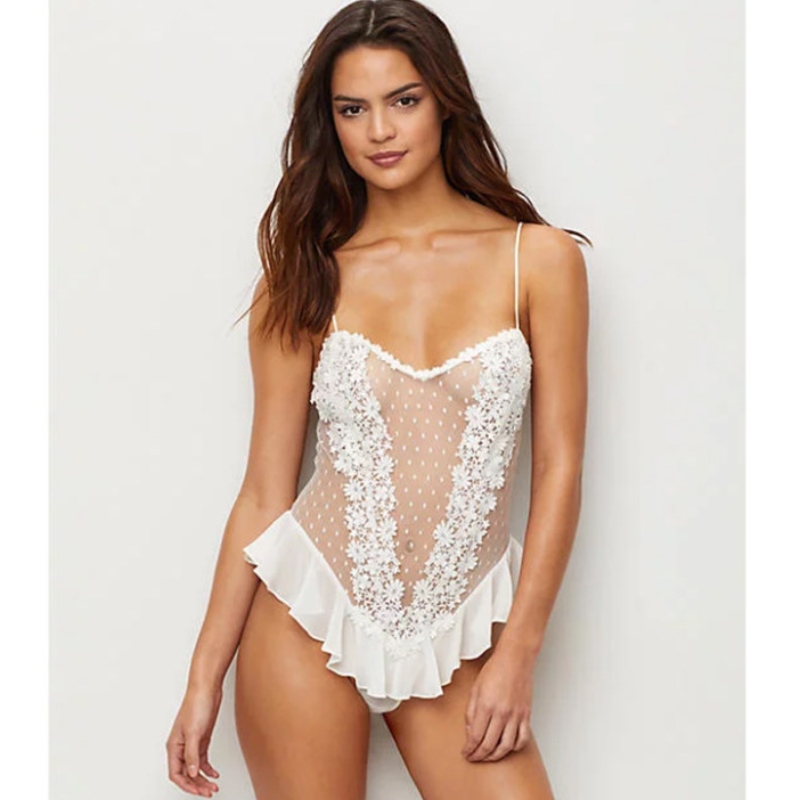sexet lingeri BH, sexet lingeri sort, sexet lingeri BH til kvinder Sexet Gallus White Sheer Blomsterblonder og Mesh Lavt snit Ruffled Pole Dancing Bamser Lingeri