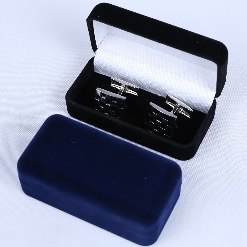 Vare D-68S rund form fløjlkasse til manchetknapper, slipseklemme, badge osv. Mm. 75 * 38 * 28, vægt ca. 30 g