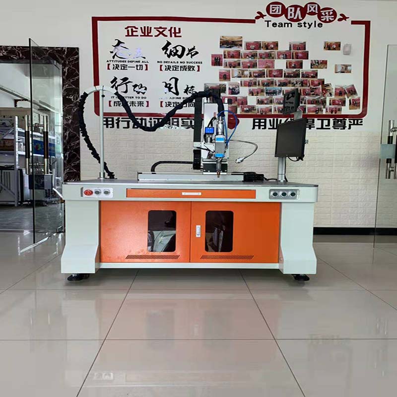 1000w system til lasersvejsning af fibre 4 akse cnc maskinpris sømløse vandhane automatisk lasersvejsemaskine