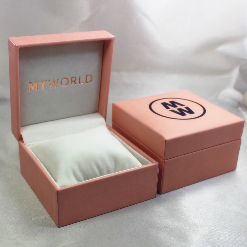 Vare-V-05 rektangel Plastic Leatherette Paper æske til ur. mm. 100 * 100 * 60, vægt ca. 194 g