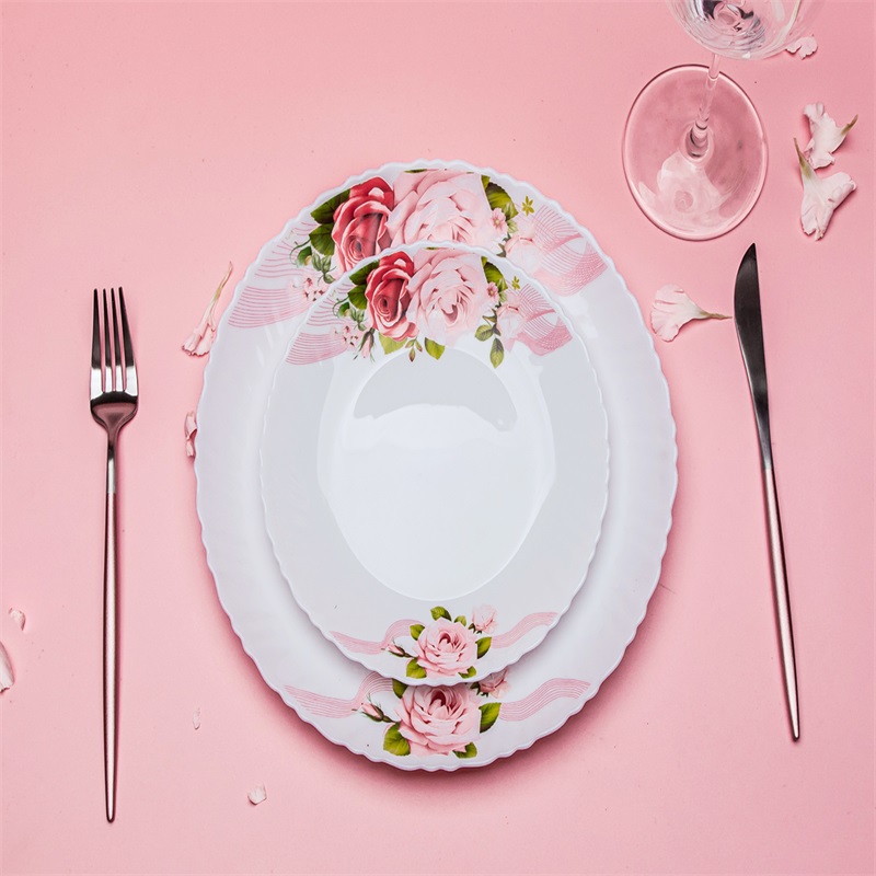 Bordservice med uigennemsigtigt glas, porcelæn, porcelæn og porcelæn