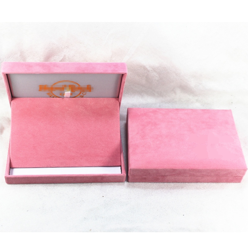 Vare V-15H rektangel flanellæskasse til 130 * 80 mm flere mønter, badges, medaljer, manchetknapper osv. Mm. 158 * 112 * 36, vægt ca. 170 g