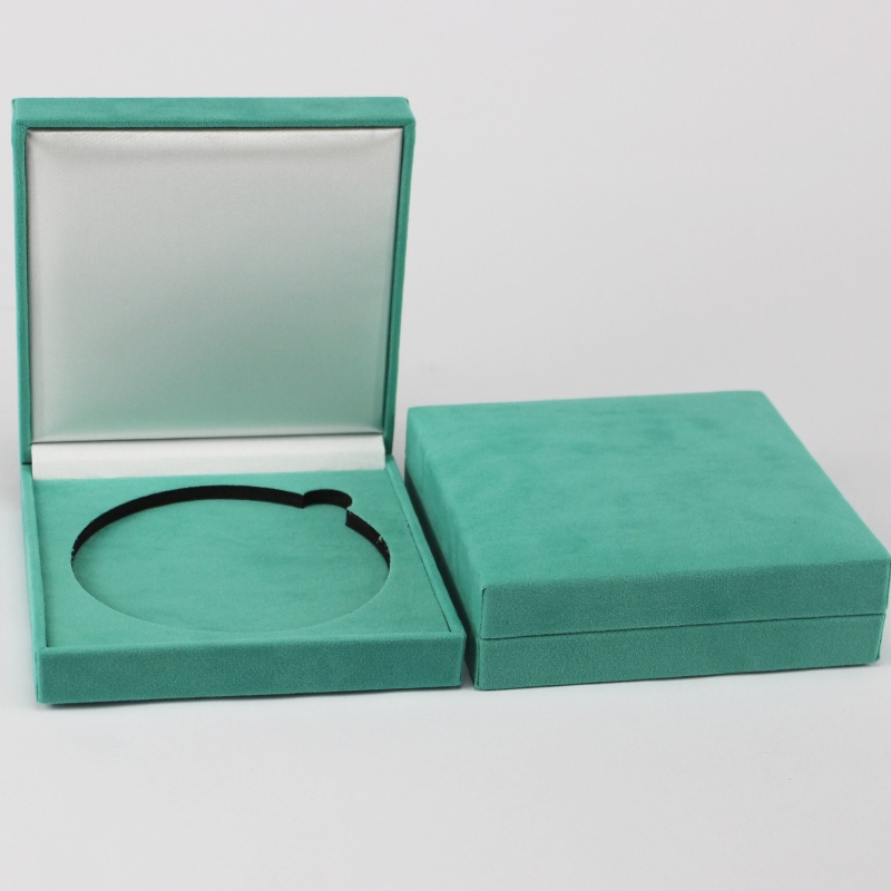 Vare 22-firkantet flanellæskasse til 90 * 90 mm mønt, badge ＆ medalje osv. Mm.128 * 128 * 34, vægt ca. 170 g