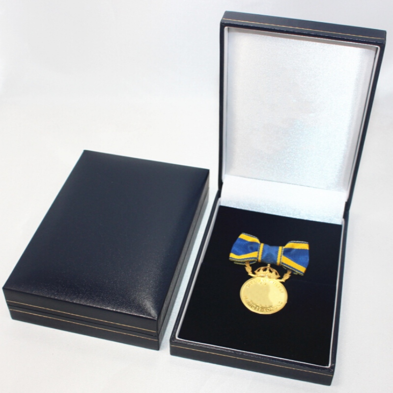 Vare V-14 rektangulet kunstpapirkasse til 88 * 128 * 30 mm medalje, mønt & badge osv. Mm. 88 * 128 * 30, vægt ca. 120 g