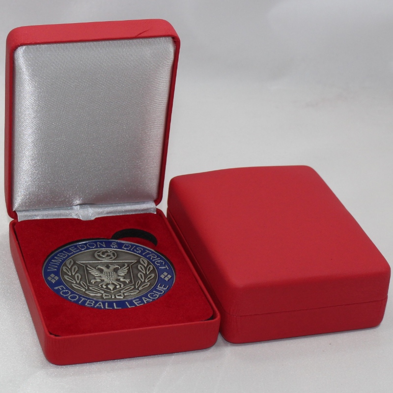 Vare T-03 medaljekasse dækket af flanellette eller PU-læder til 35-50mm mønt, badge ＆ lille medalje, mm mm.70 * 91 * 35mm, vægt ca. 92g