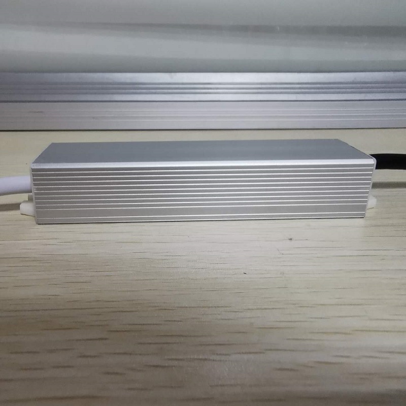 12V 100W zhongshan Høj kvalitet konstant strøm Vandsikret LED strømforsyning Lavspænding Output for LED Light