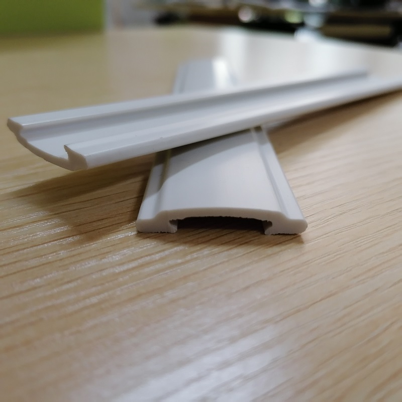 høj kvalitet flammehæmmende pvc u kanalprofil ekstrudering til vinduesgardiner