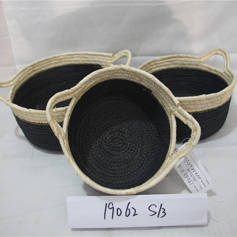 Klassisk design Brugerdefineret farve Lille Plastic Rattan Basket Storage