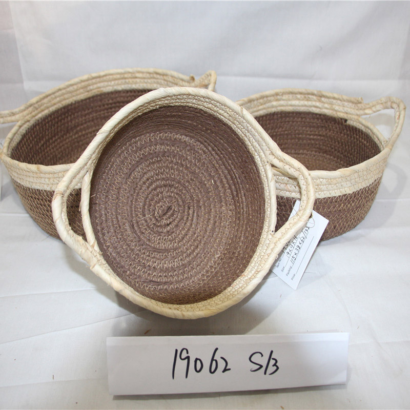 Klassisk design Brugerdefineret farve Lille Plastic Rattan Basket Storage