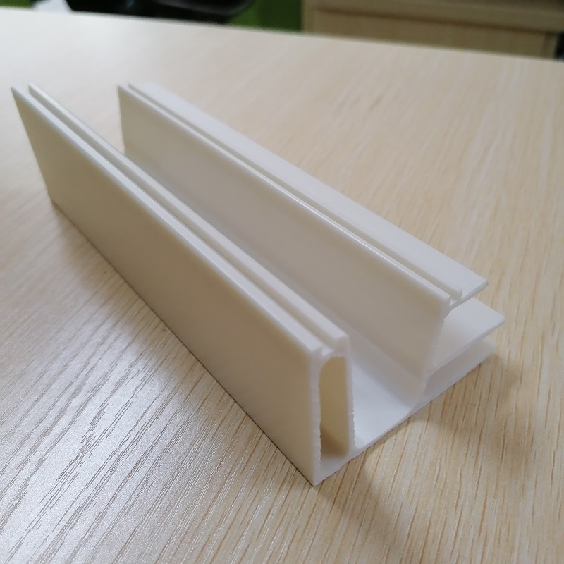 Ikke-standard Tilpasset pvc profilanlæg pvc profilleverandør pvc profilprofiltrimning i Kina