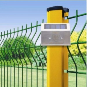 Solar Powered RED eye pro LED wove predator Determinate Light