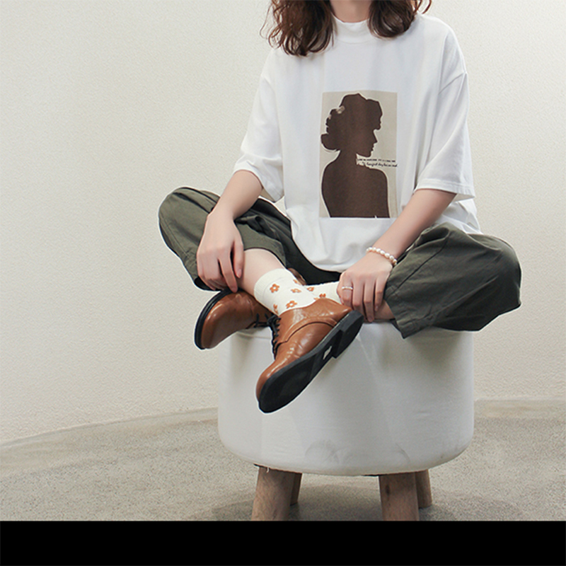 Sæt det bedste i denne T-shirt, så godt, at du ikke harnogen venner!