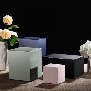 Black Metal urner til mennesker