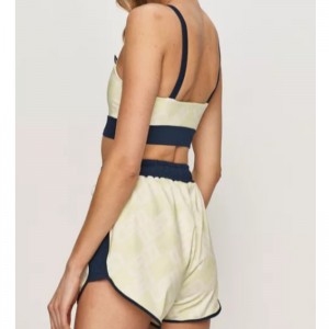 Rundt hals elastisk sportsdragt